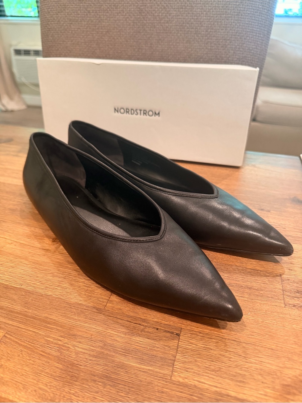 Nordstrom Black Pointed Leather Ballet Flats Size 11